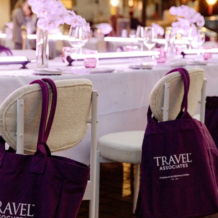 SOHO DINING CHAIR - WHITE BOUCLE - Image 9