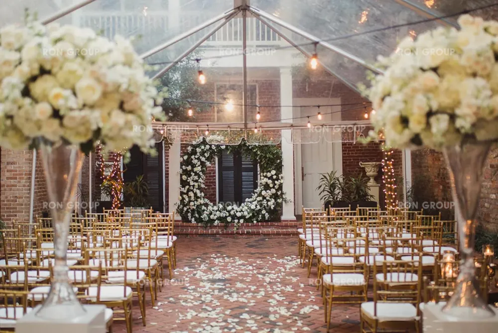 Outdoor tented wedding in New Orleans courtyard