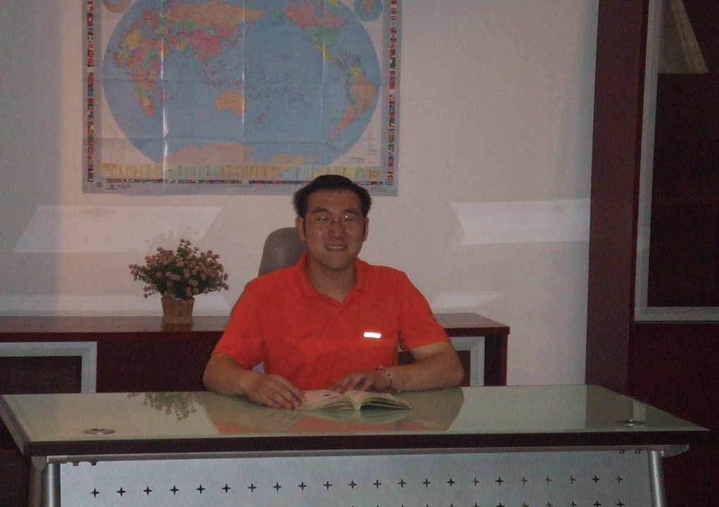 Portrait of Ron Group founder in the first office